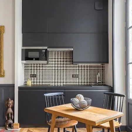 Apartment Le Secret, Climatise, Place Des Terreaux-lyon 1er *
